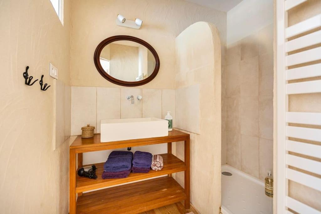 Chambre Double Cosy - Gite De La Louve Fougax-et-Barrineuf Экстерьер фото